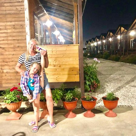 Sea breeze Hotel Tsandrypsh Bagian luar foto