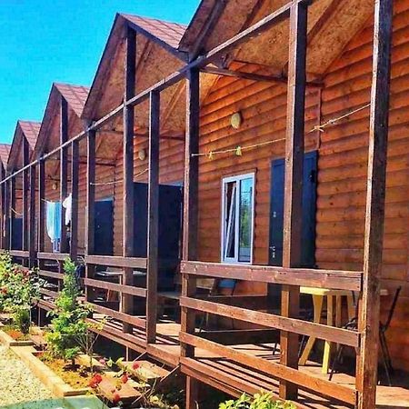 Sea breeze Hotel Tsandrypsh Bagian luar foto