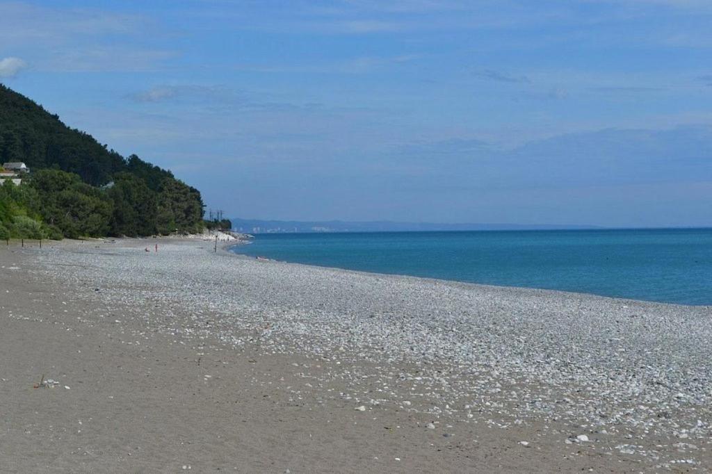 Sea breeze Hotel Tsandrypsh Bagian luar foto